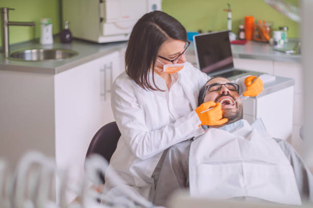Best Emergency Dental Extractions in Dimondale, MI
